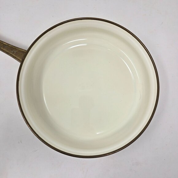 Normandy Taiwan Vintage Enamel Frying Pan With Lily Floral Design & Brass Handle - Picture 9 of 13